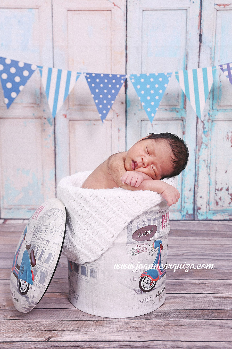 Manila newborn photographjer Joanne Arquiza