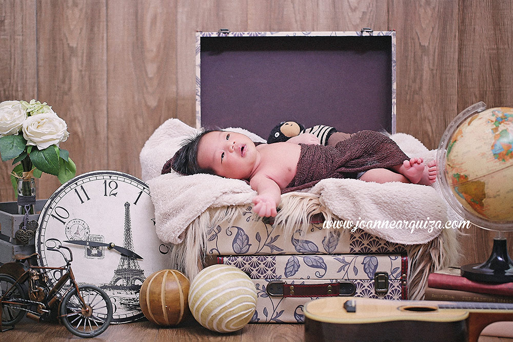 Joanne Arquiza QC Baby Photographer