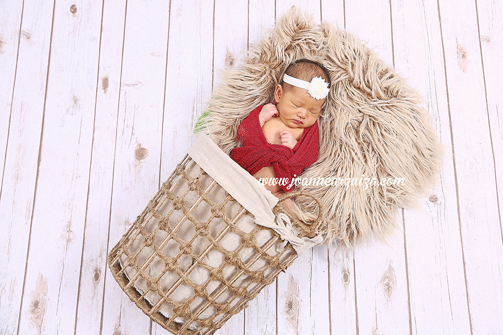 Baby photographer Joanne Arquiza