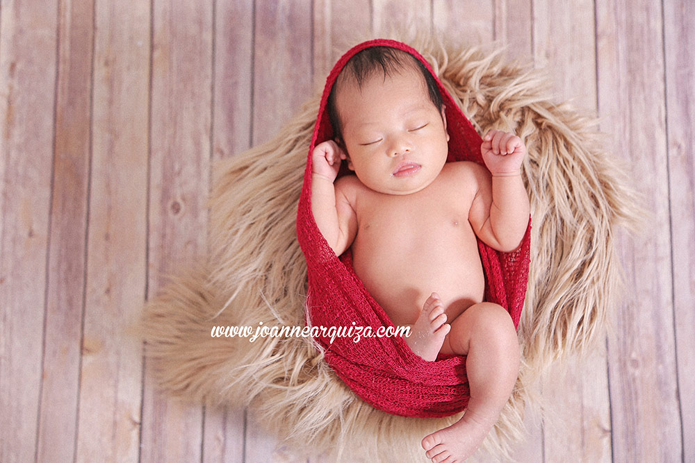 Baby Reese photographed by Joanne Arquiza newborn photographer